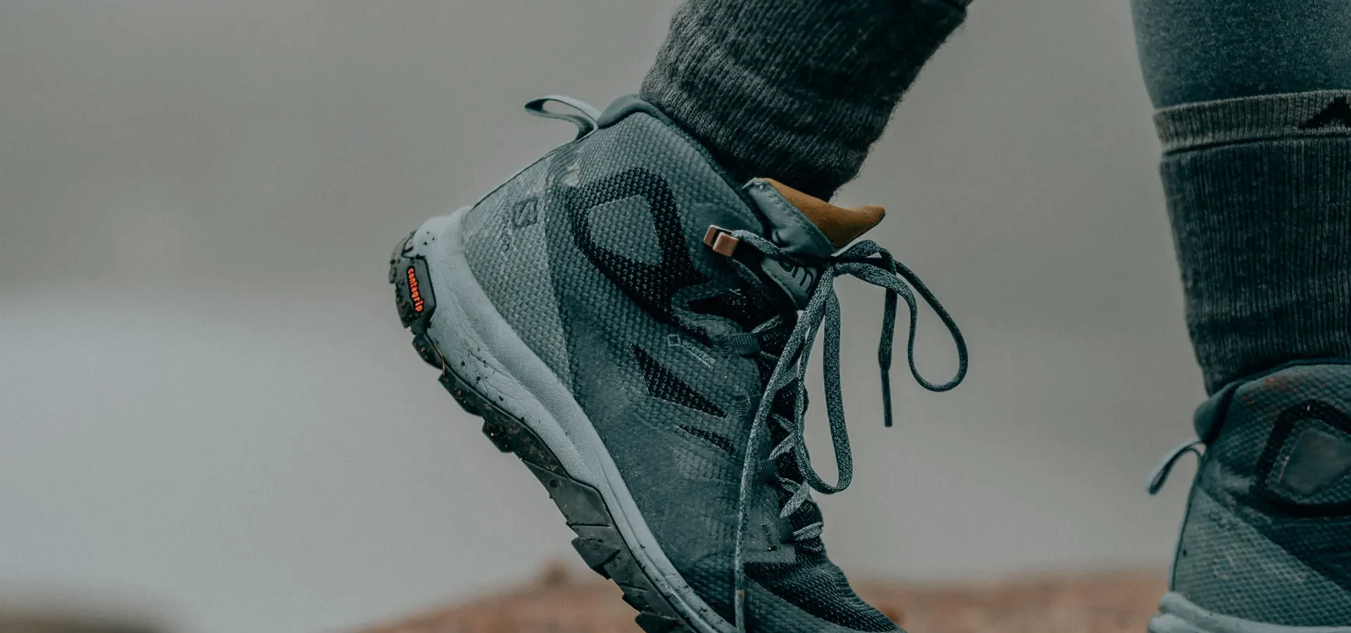 Marcas de botas de montaña