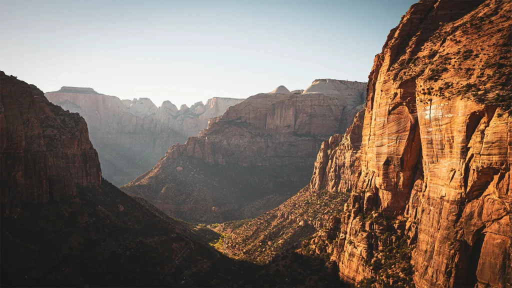 Vista desde el Canyon Overlook, en Zion