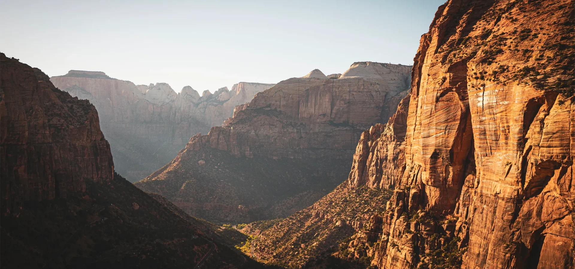 Vista desde el Canyon Overlook, en Zion