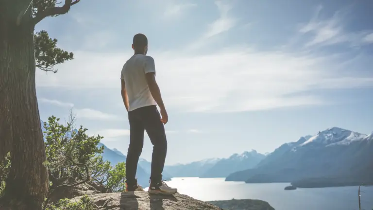 Yo posando en el Nahuel Huapi
