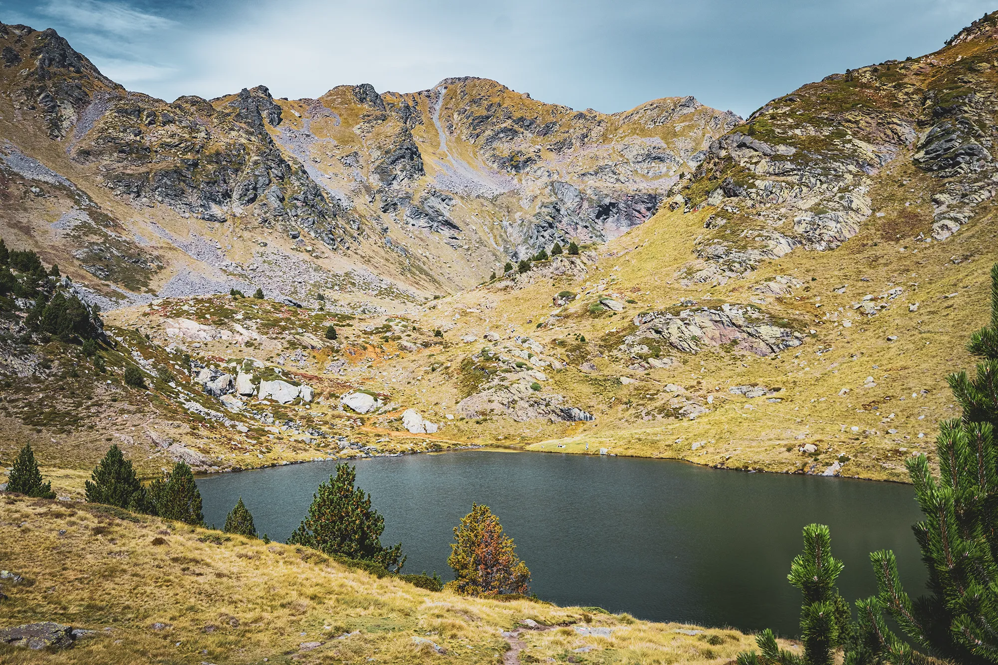 Estany Primer de Tristaina